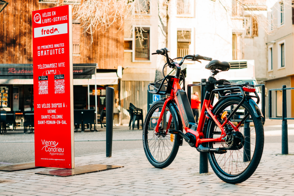 Fredo les vélos en libre-service pour les villes intermédiaires