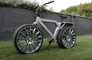 Ce bricoleur fabrique un vélo électrique Mercedes avec de vraies jantes AMG