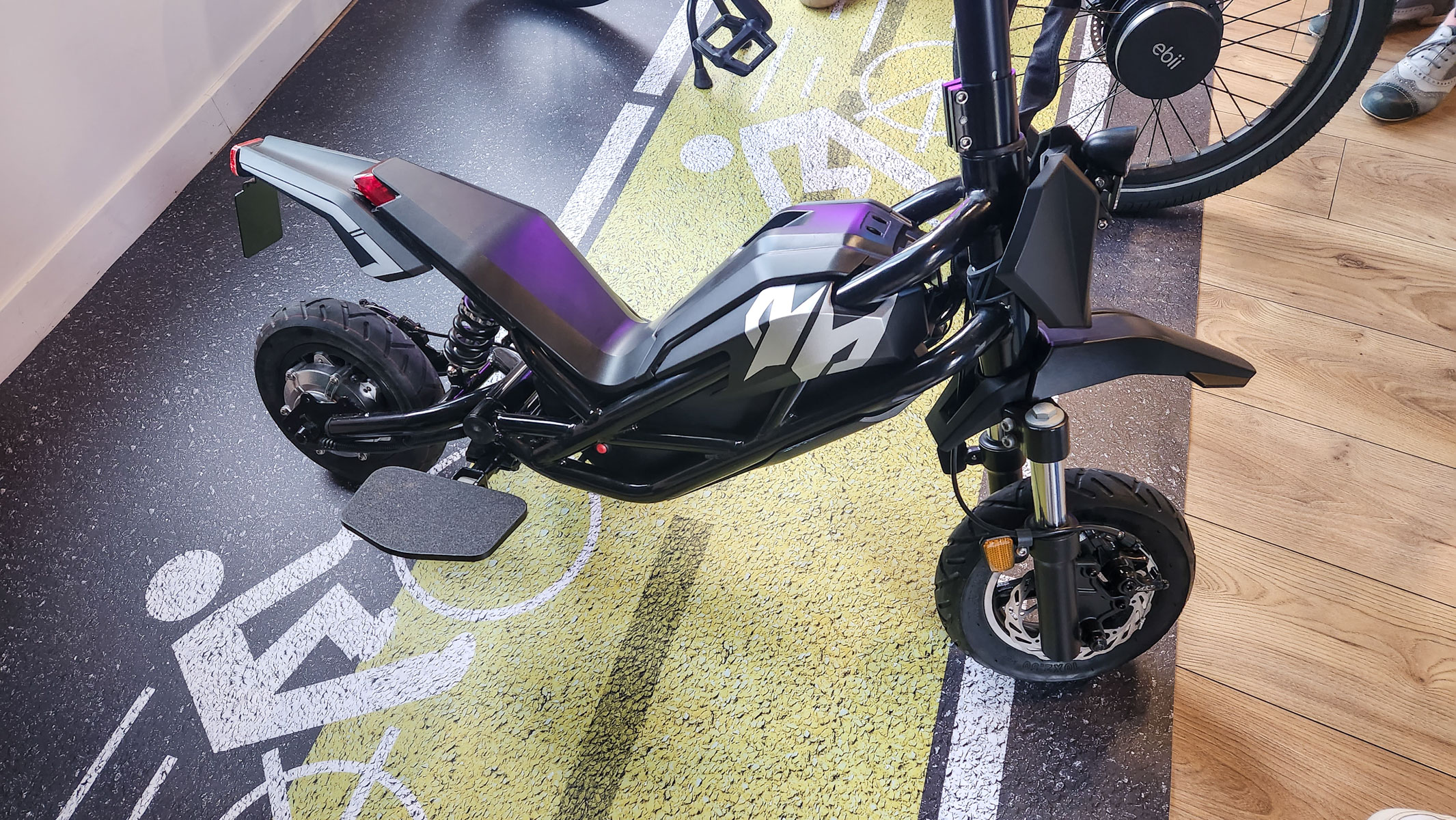 Découverte Acer Predator : au look de mini-moto, cette trottinette électrique est « monstrueuse »