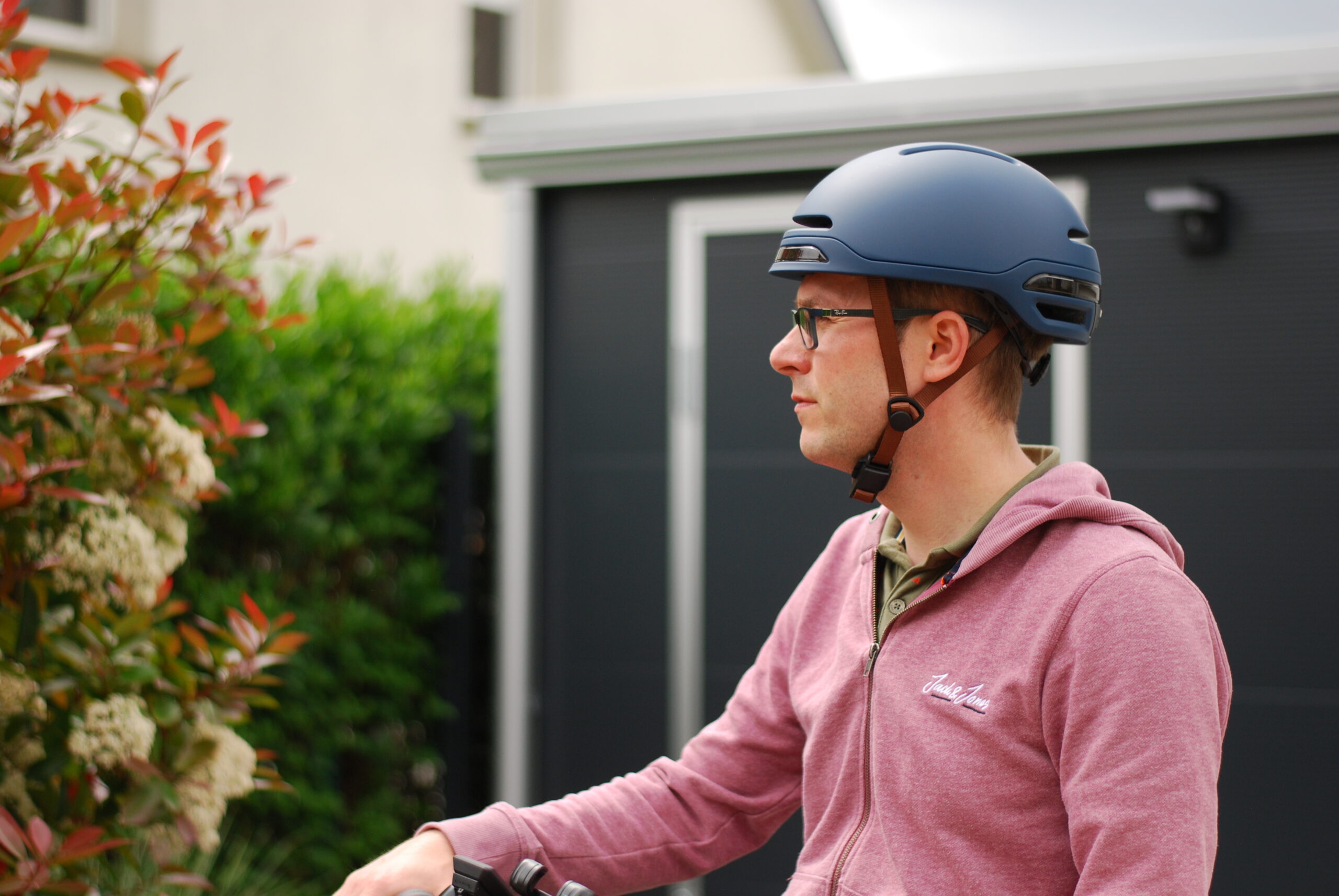 Weelz! • Gamel Remarquable, le casque vélo urbain qui fait pencher