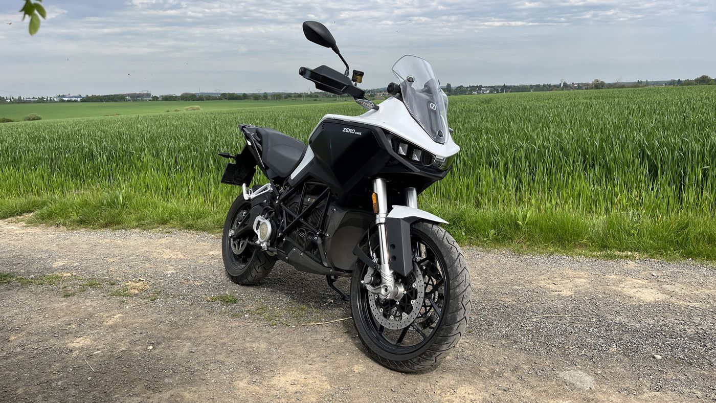 Essai moto électrique : la Zero DSR/X en donne-t-elle pour son prix ?