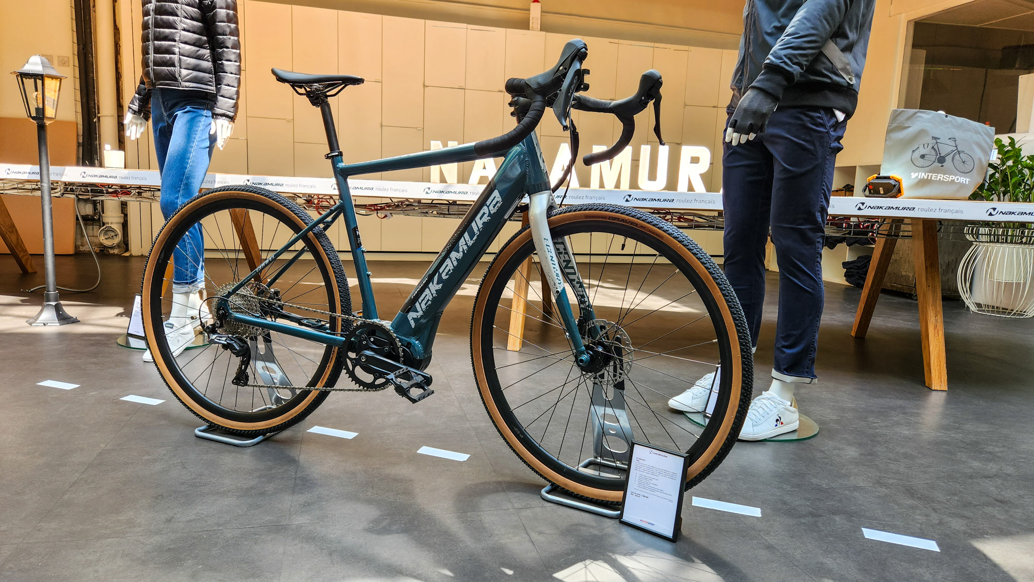 Nakamura e-Century Gravel : la réponse d’Intersport au succès grandissant des vélos électriques e-gravel