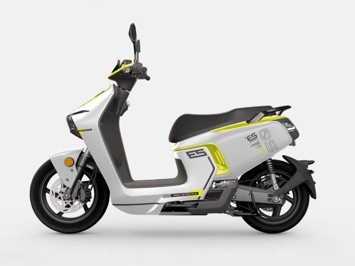 CSC dégaine son scooter électrique 125 low-cost