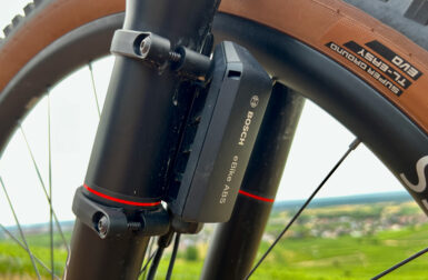 Vélos électriques : Bosch contraint d’ouvrir la porte aux systèmes ABS concurrents