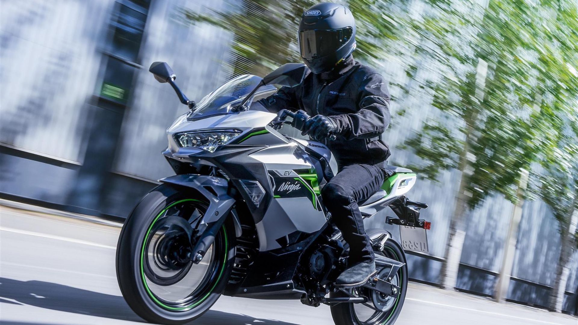 Motos électriques Kawasaki : voici les tarifs officiels !