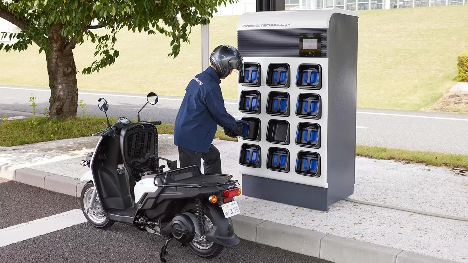 Scooters électriques : Honda et Gachaco vont tester l’échange batteries à Tokyo