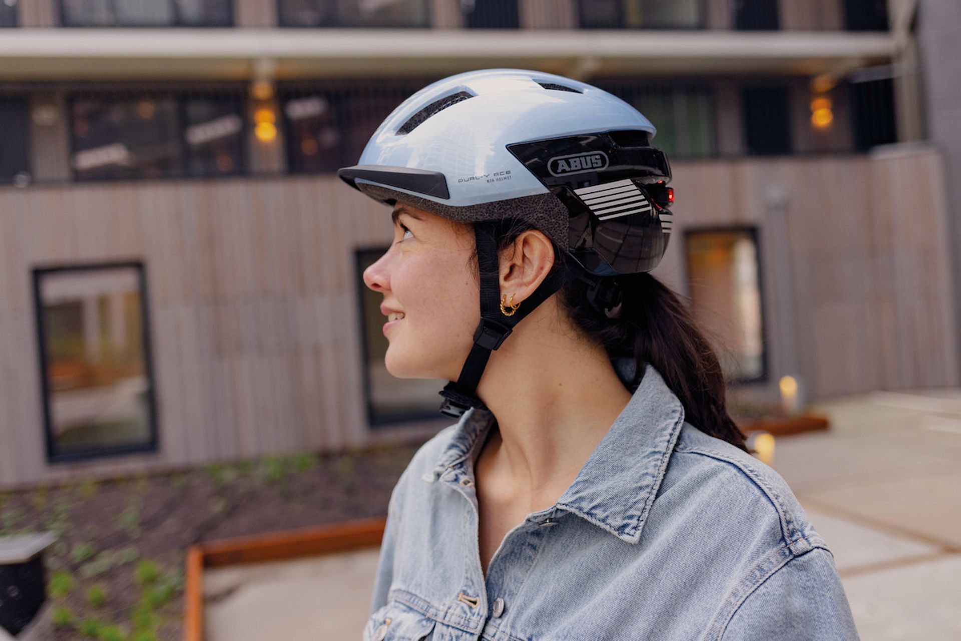 Ce casque a été pensé spécialement pour rouler à vélo électrique et en speedbike