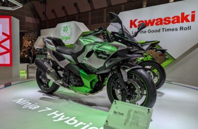 Japan Mobility Show : la 1ère moto hybride Kawasaki en images