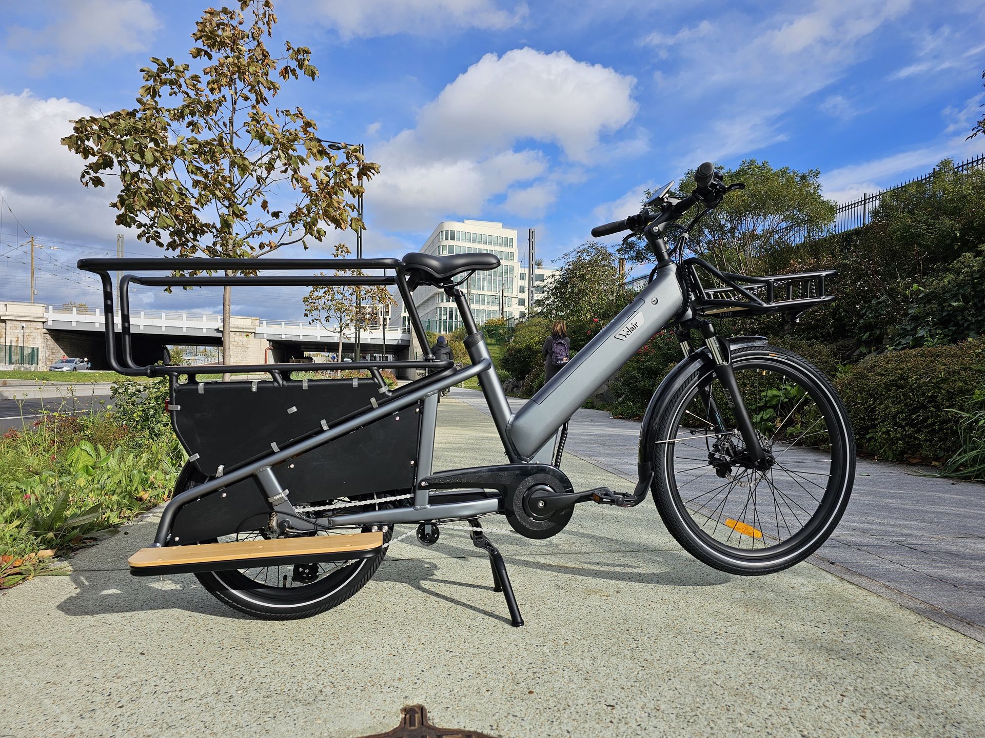 Velair Tribeca : on a roulé avec le futur vélo cargo électrique de la marque française