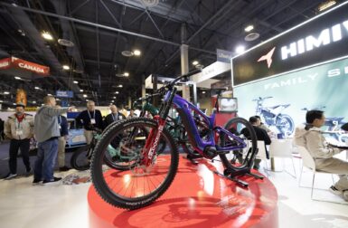 CES 2024 — Himiway sort un étonnant vélo urbain tout suspendu et quatre VTT hors normes