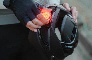 Lumos Ultra Fly High Pro : un casque vélo Mips très léger avec feu arrière magnétique