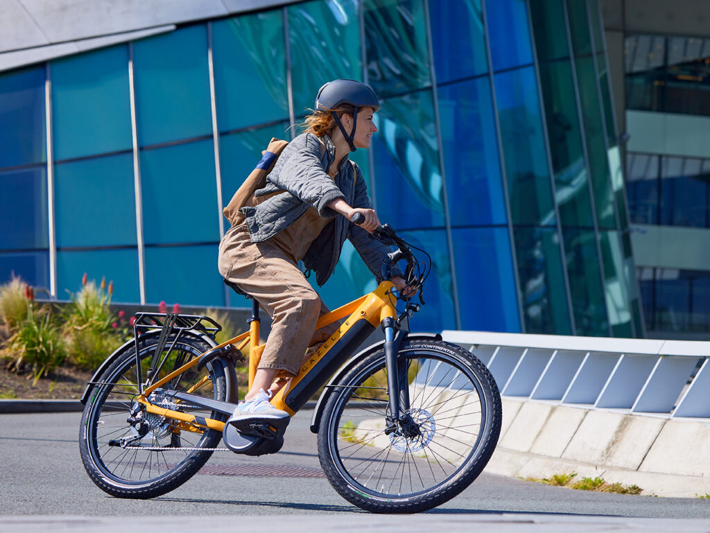 Endurants et puissants, les nouveaux vélos de ville Gazelle Medeo sont là