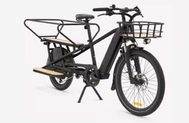 Longtail électrique : le Velocargo R500E de Decathlon arrive dans une magnifique livrée noire