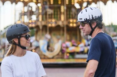 Stylé, lumineux, français et pas cher : le casque vélo Ekoï assure !