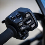 Commodo gauche de la moto électrique