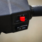 Commandes du scooter à grandes roues