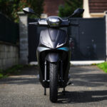 Face avant du scooter électrique