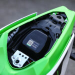 Port de recharge de la moto électrique