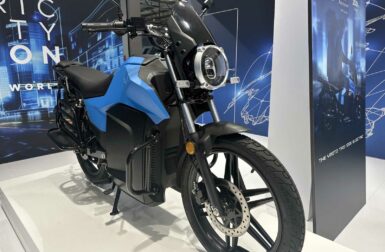 Vmoto VS4 : la moto électrique que vous ne verrez pas en Europe