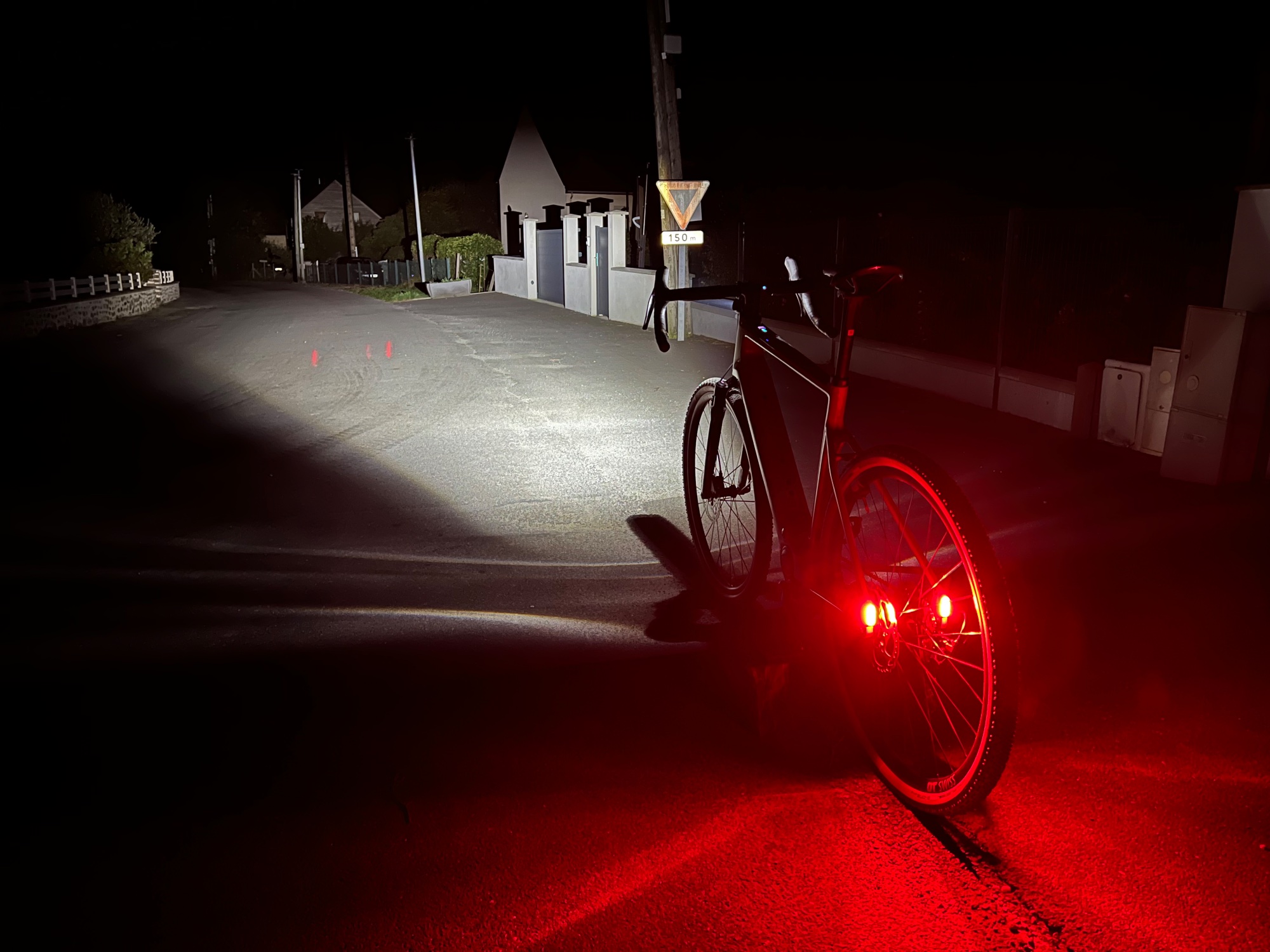 Eclairage Led pour casque de Vélo,Trottinette,Roller, Moto,Scooter ou casque de chantier