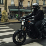 Au guidon de la LiveWire S2 Alpinista
