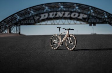 Ce vélo électrique sportif rend hommage aux 24 Heures du Mans