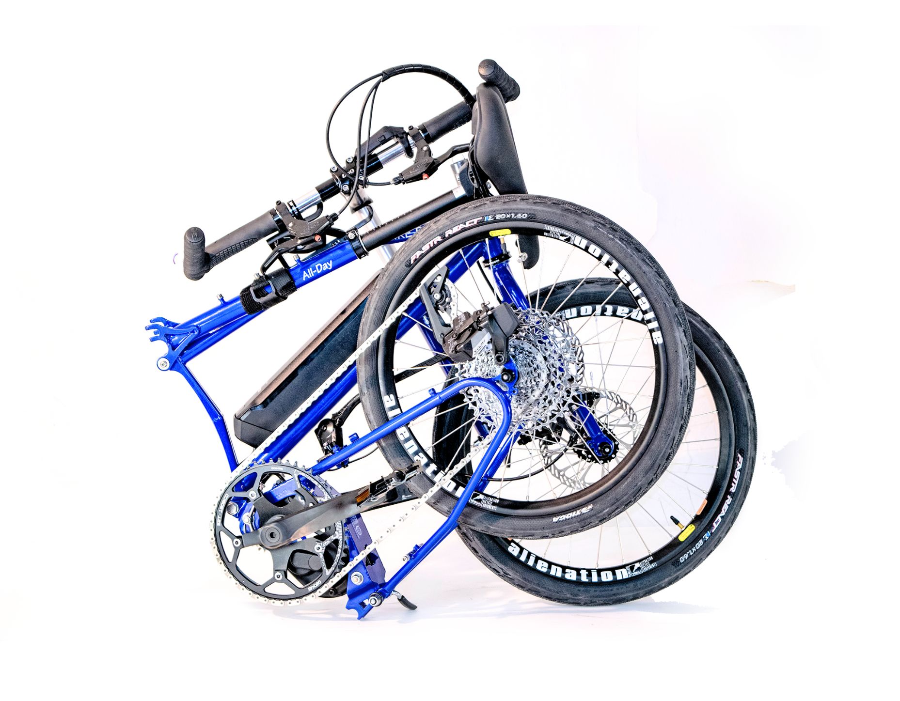 Un vélo électrique pliant ultraléger conçu pour l'aventure 14,9 kg — free download