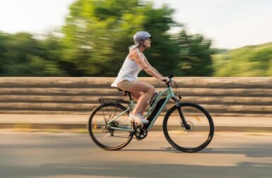 Promo Decathlon : le VTC électrique Riverside 100 E chute à 799 € jusqu’en mai (-20%)