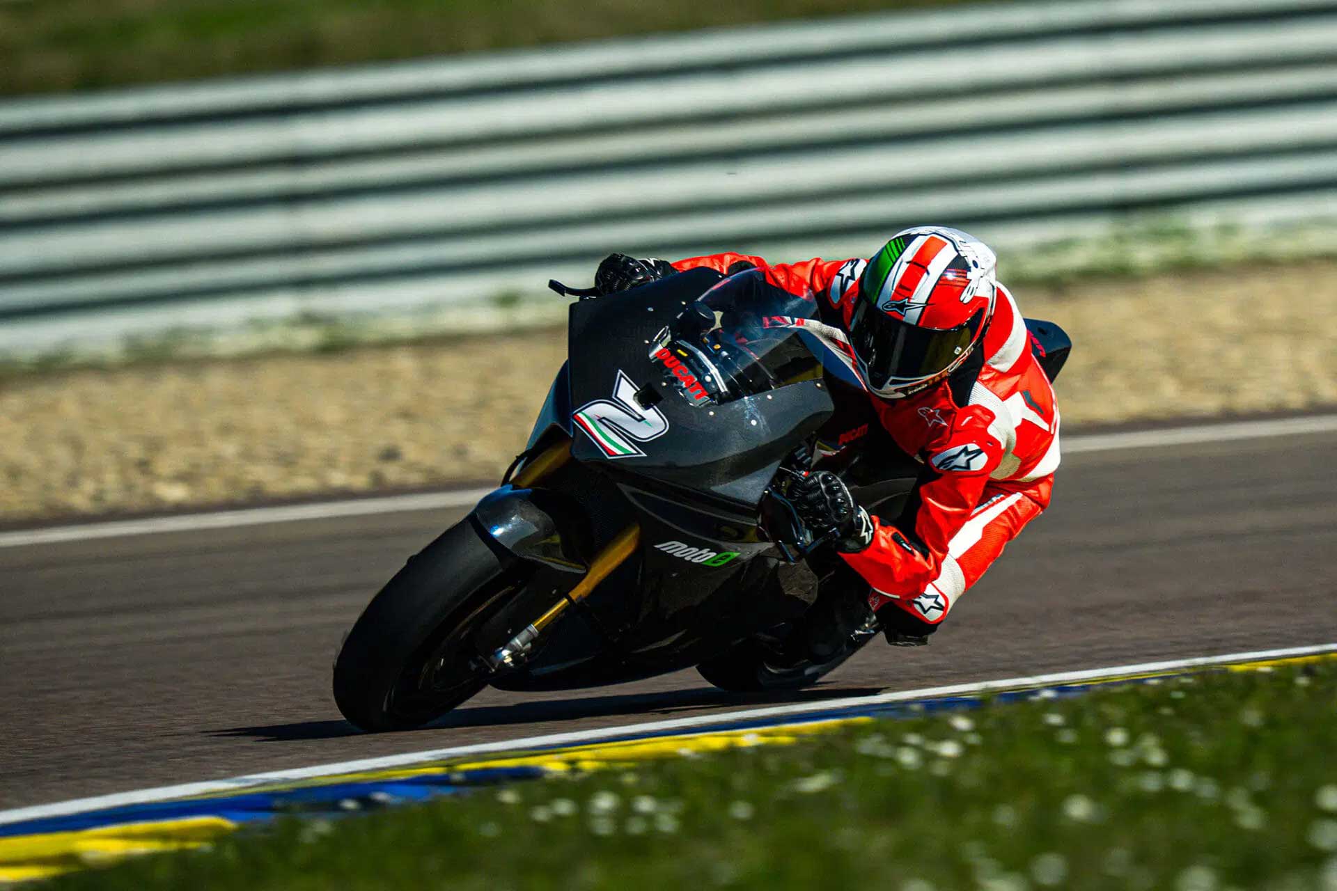 La moto électrique de Ducati devient encore plus performante
