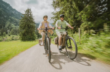Accessoires vélo indispensables : notre guide 2025 pour rouler en balade, bien équipé et en sécurité