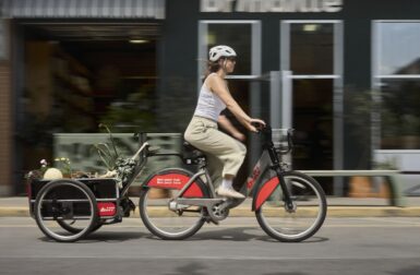 Et si vous pouviez accrocher une remorque en libre-service à votre vélo ?