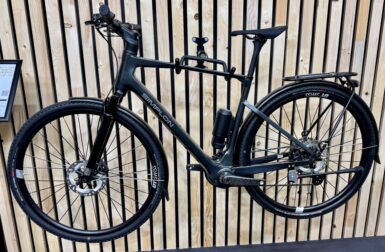 Simplon GRID 365 :eLight, un vélo électrique urbain de 15,4 kg ultra personnalisable