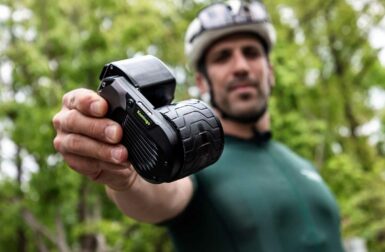 Ultra-léger et pas cher, ce kit transforme n’importe quel vélo en électrique en un temps record
