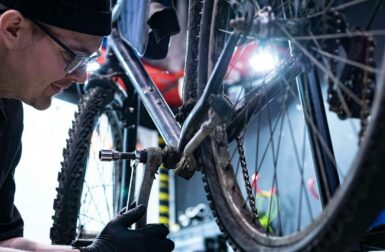 Shimano se mobilise face à la pénurie des mécaniciens vélos