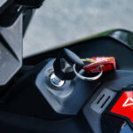 Ergonomie de l'Ultraviolette F77 SuperStreet
