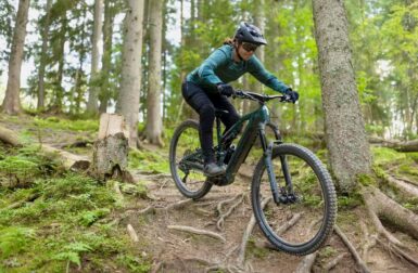 Decathlon : jusqu’à -1 000 € sur 7 VTT électriques tout-suspendus