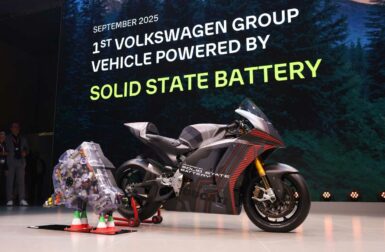 A batteries solides, cette moto électrique Ducati se charge en 12 minutes