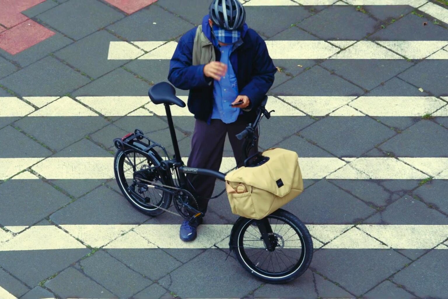 Brompton G Line City+ avec écran e-Motiq et pneus urbains