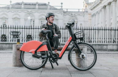 Comment Voi compte rendre ses vélos électriques encore plus intelligents