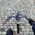 Intersport Nakamura Crossover E conduite pavés