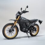 Flying Flea S6, scrambler électrique Royal Enfield 125 sur le stand de l’EICMA 2025