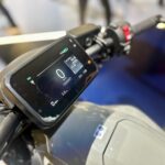 Honda WN7 sur le stand Honda à l’EICMA 2025, première moto électrique de série de la marque