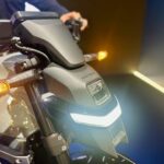 Honda WN7 sur le stand Honda à l’EICMA 2025, première moto électrique de série de la marque