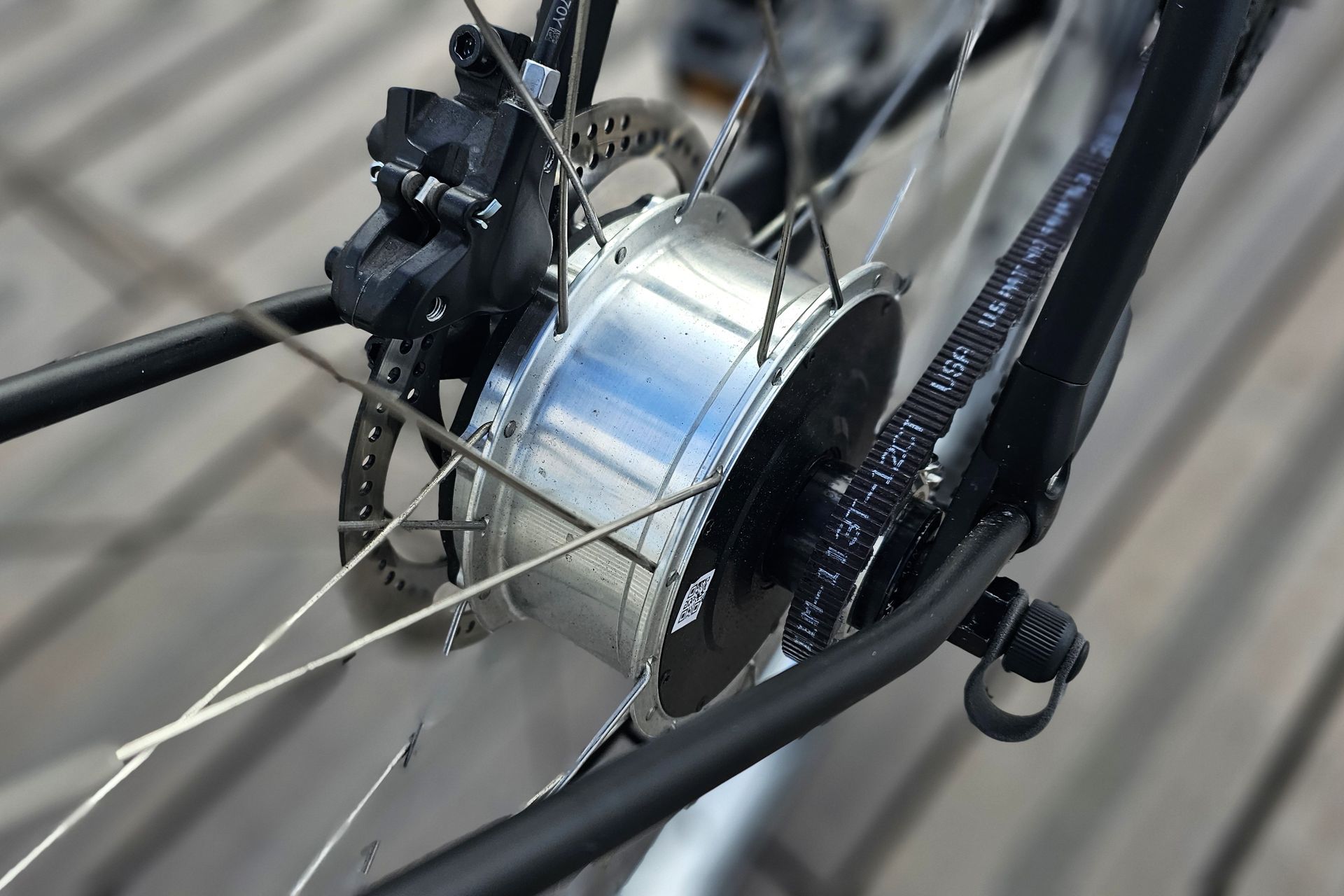 Bloc moteur-batterie du Bastille E sur roue arrière