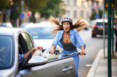 Dooring : les voitures allemandes devront bientôt protéger les cyclistes automatiquement
