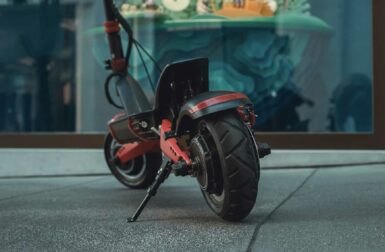 Pourquoi cette grande ville européenne interdit les trottinettes électriques pour le Réveillon ?