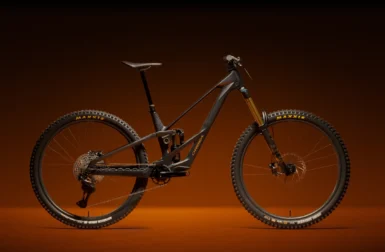 17,5 kg pour ce VTT électrique Orbea aux suspensions électroniques