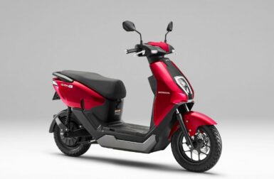 Moins cher que le thermique, ce scooter Honda ouvre l’électrique au plus grand nombre