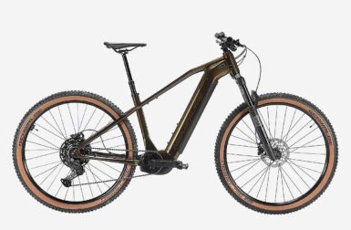 Ce VTT électrique à moteur Bosch est enfin disponible chez Intersport