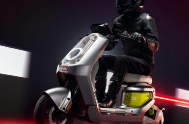 Ce petit scooter électrique embarque une techno auto qui pourrait vite se généraliser